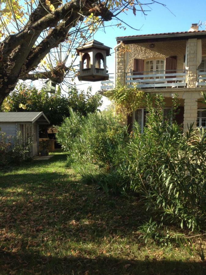 Appartement Soleil Lotus à Saint-Hilaire-de-Brethmas Extérieur photo