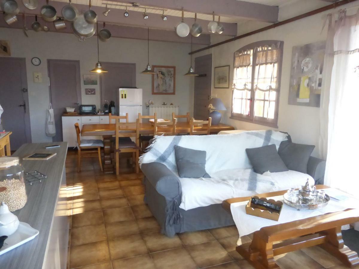 Appartement Soleil Lotus à Saint-Hilaire-de-Brethmas Extérieur photo