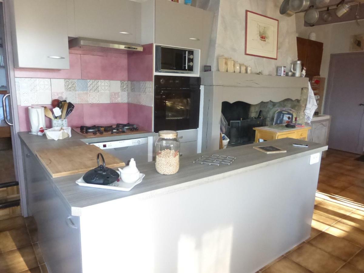 Appartement Soleil Lotus à Saint-Hilaire-de-Brethmas Extérieur photo